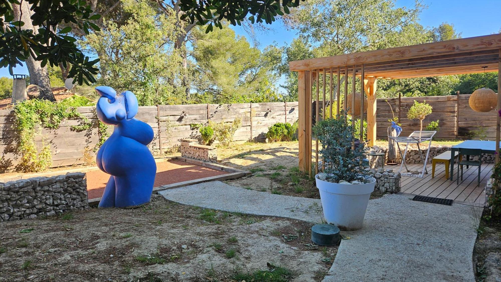 La Maison Bleue Saint-Mitre-les-Remparts Exteriör bild